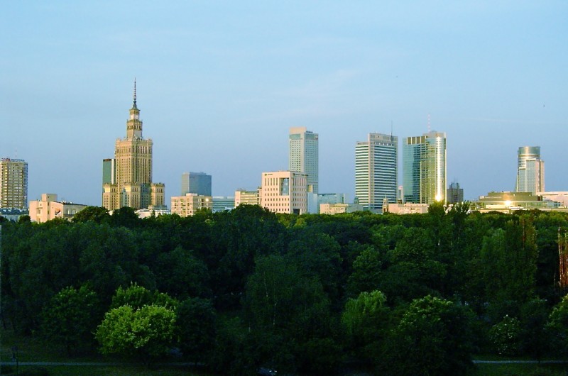 Warszawa-skyline.jpg