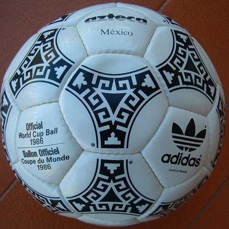 meksika1986adidasazteca-maradona.jpg