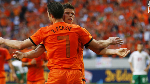 efa83_eb6e3_120530101808-van-persie-huntelaar-horizontal-gallery.jpg