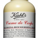 Kiehl’s ”Creme de corps”  – Den bästa body lotion jag testat. Den är dryg och känns läkande. Många vänner med hudirritationer älskar den och jag har använt den under hela min graviditet mot bristningar.