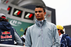 Pascal Wehrlein (GER) Manor Racing on the drivers parade. 13.11.2016. Formula 1 World Championship, Rd 20, Brazilian Grand Prix, Sao Paulo, Brazil, Race Day. Photo credit should read: XPB/Press Association Images.