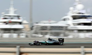 Mercedes AMG Petronas F1 Team's driver Lewis Hamilton steers his car during the first practice session as part of the Abu Dhabi Formula One Grand Prix at the Yas Marina circuit on November 25, 2016. / AFP PHOTO / Karim Sahib
