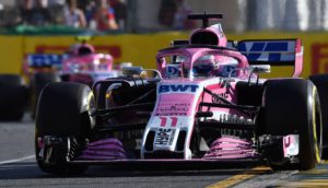 Force India's Mexican driver Sergio Perez drives during the Formula One Australian Grand Prix in Melbourne on March 25, 2018. / AFP PHOTO / Paul Crock / -- IMAGE RESTRICTED TO EDITORIAL USE - STRICTLY NO COMMERCIAL USE --