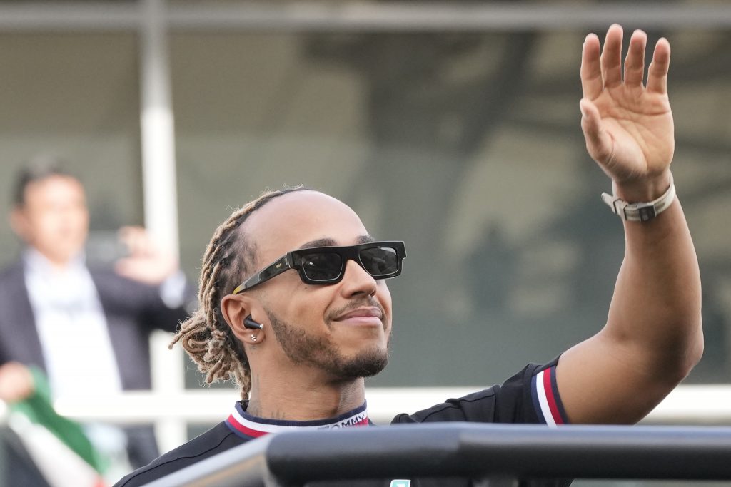 New details on Lewis Hamilton’s future at Mercedes