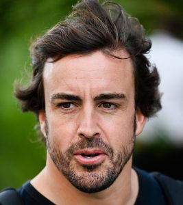 Fernando Alonso kör för Aston Martin F1 2023 