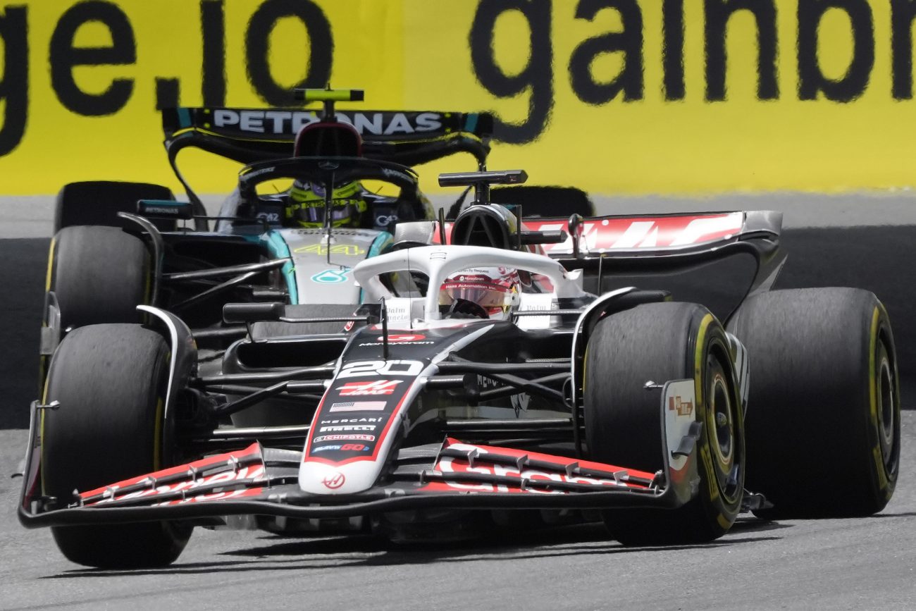 Kevin Magnussen  mot Lewis Hamilton i F1