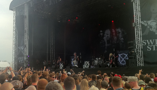 crashdiet sweden rock 2011.jpg