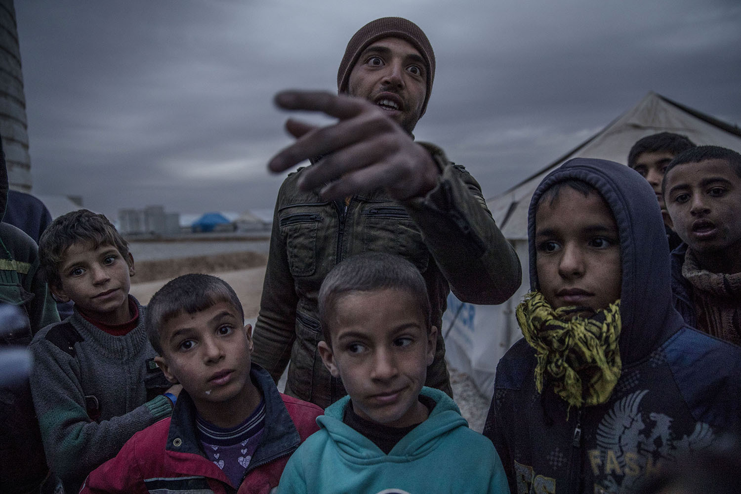 flyktinglägret Hassan Sham en bit utanför Mosul, Irak. Hit kommer flyktingar som tvingats fly undan kriget mellan Irakiska armen och IS
