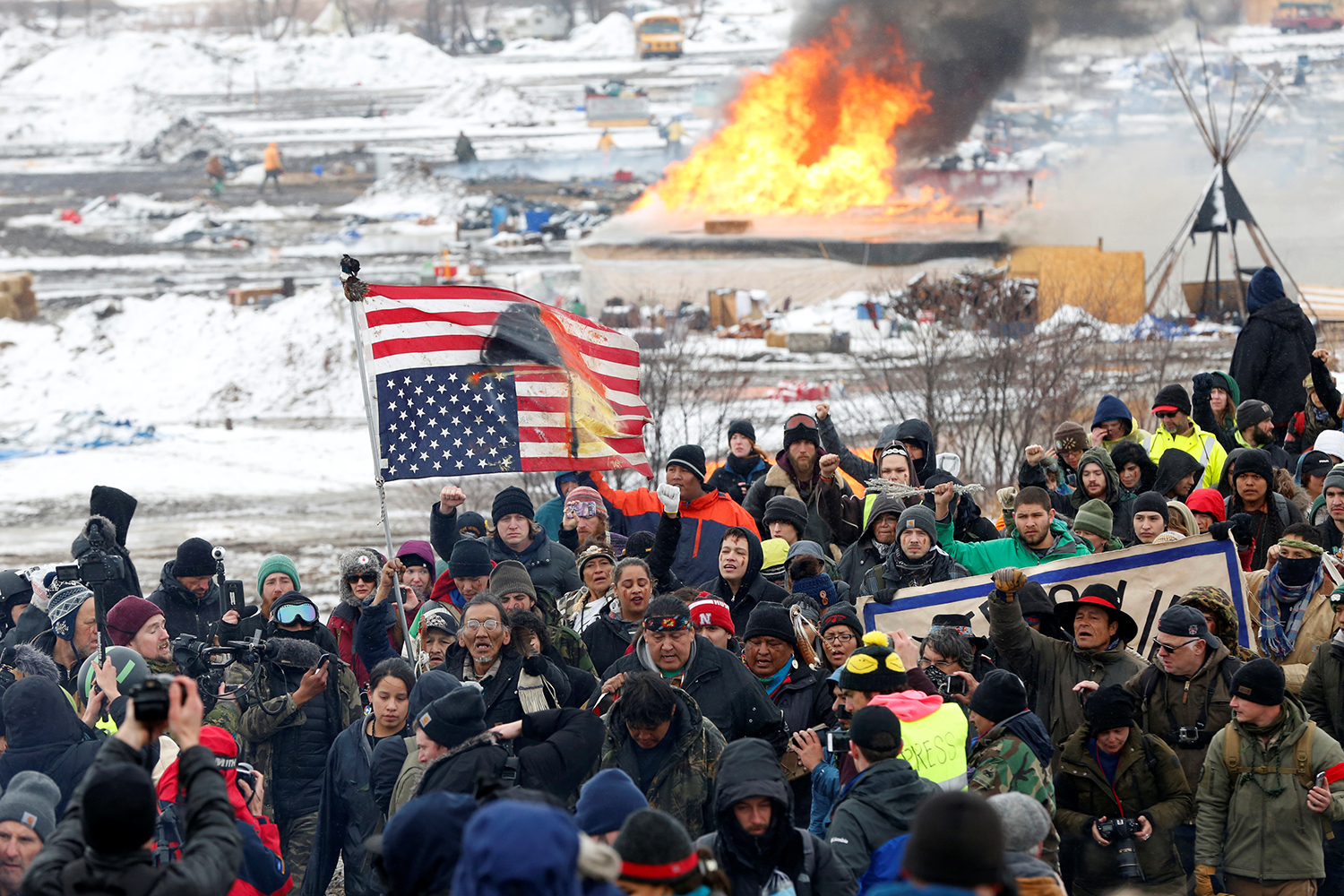 CANNON BALL 2017-02-23 Opponents of the Dakota Access oil pipeline march out of their main camp near Cannon Ball, North Dakota, U.S., February 22, 2017. REUTERS/Terray Sylvester TPX IMAGES OF THE DAY Photo: / REUTERS / TT / kod 72000