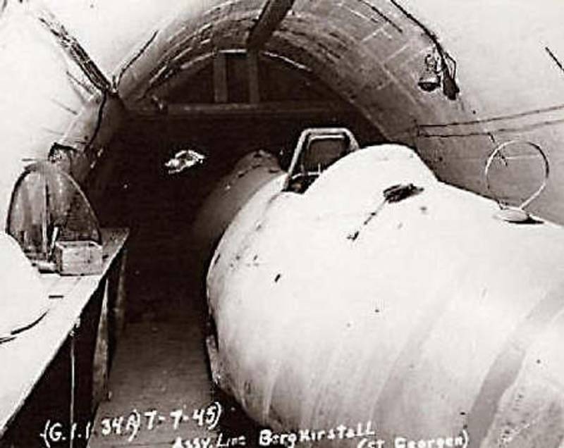 Tunnnlarna var så stora att tanks och flygplan kunde köra genom dem. Foto: US Air Force Historical Research Agency