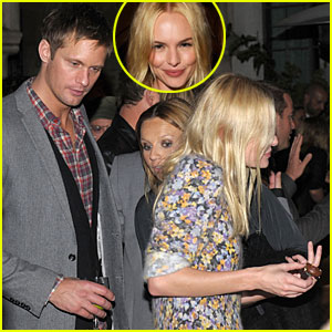 alexander-skarsgard-kate-bosworth-holding-hands.jpg