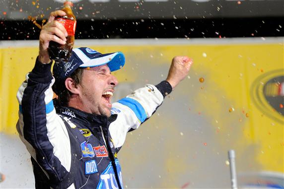 2010 Chicagoland1 July NSCS David Reutimann Victory Lane.jpg