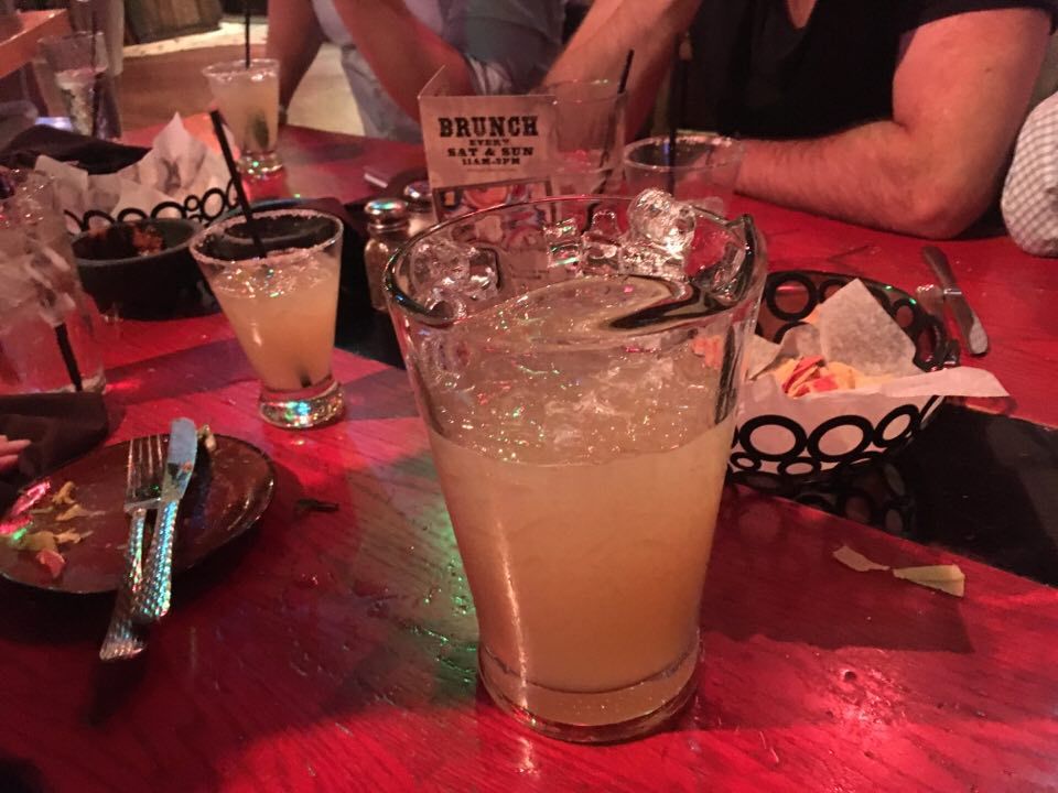 Margarita by the pitcher. Inte bra.