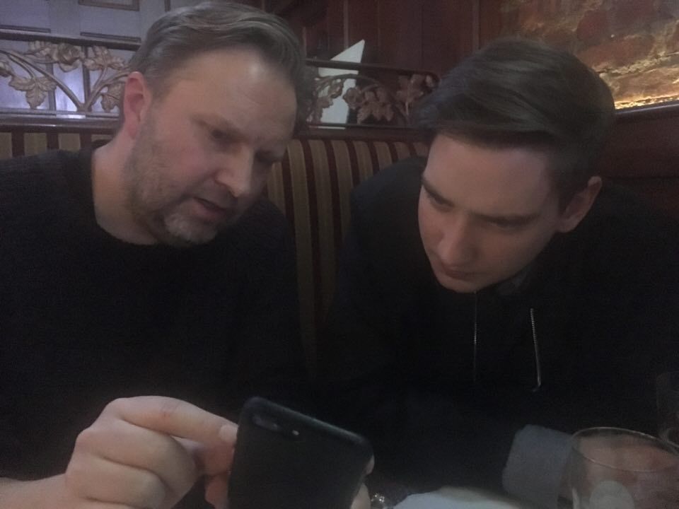 Roy från norska Nettavisen scrollar fram statsen som visar tt Mats Zuccarello egentligen är bättre än Steven Stamkos.
