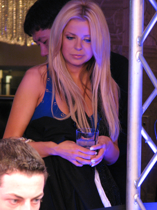 tom-durrrr-dwan-girlfriend.jpg
