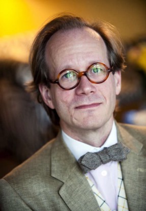 Johan Hakelis, författare och Aftonbladets krönikör. Foto: Filipe Morales.