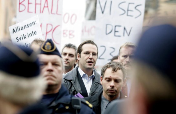 Borg lade grunden för Alliansens politik när han 2006 presenterade sin första budget som nyutsedd finansminister. Även skinnpajen gjorde premiär i strålkastarljuset. Foto: Gunnar Seijbold.