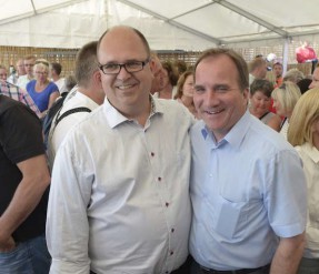 Karl-Petter Thorwaldsson och Stefan Löfven, två delar i partiets politiska ben. Foto: Urban Andersson