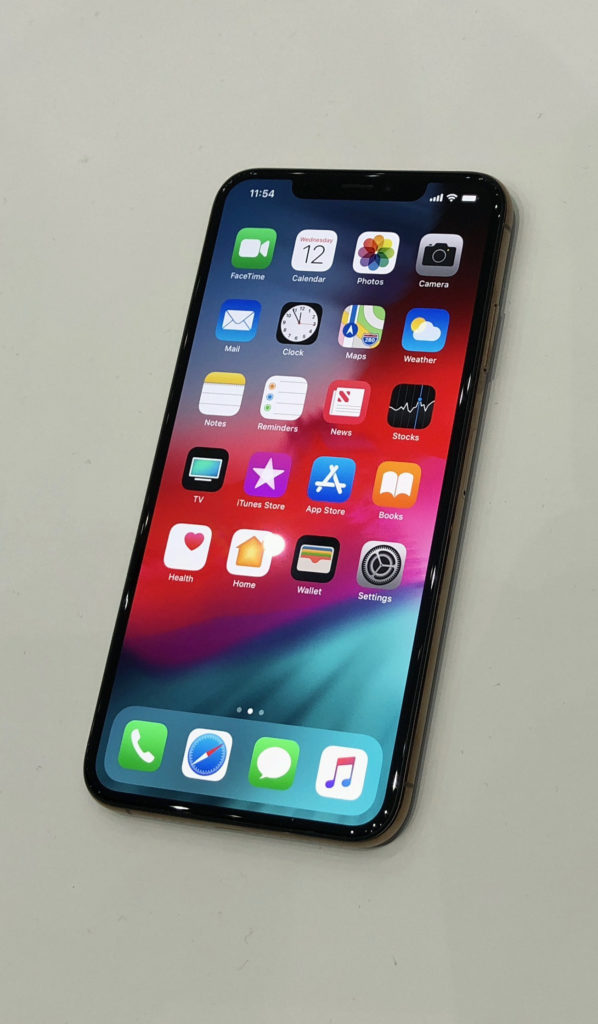 Iphone XS Max har nästan dubbelt så stor skärm som den första Iphonen