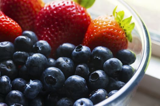 Blåbär och jordgubbar är bara två av de ingredienserna som hädanefter kommer bombardera din kropp med nyttiga antioxidanter. 