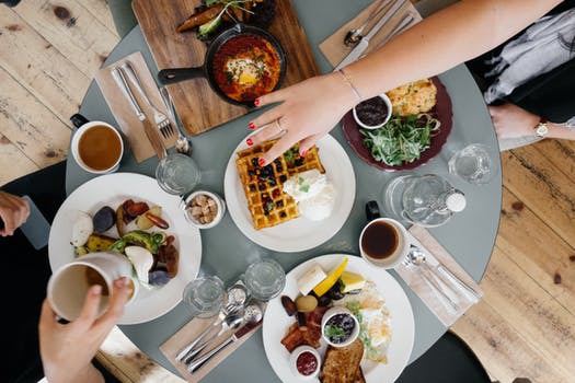 Visste du att cirka en fjärdedel av ditt totala dagsintag bör inmundigas redan vid frukostbordet?