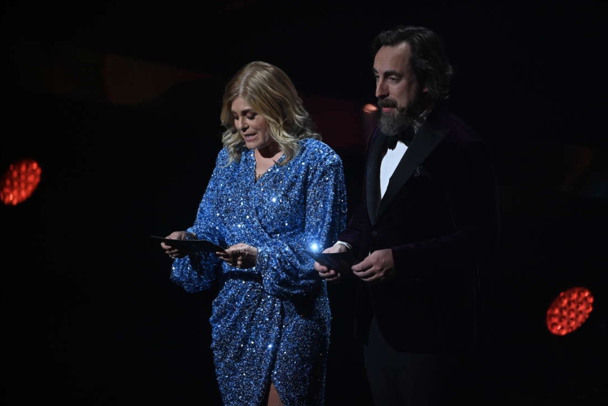 Väldigt rolig sketch som ni inte vill missa - Schlagerbloggen