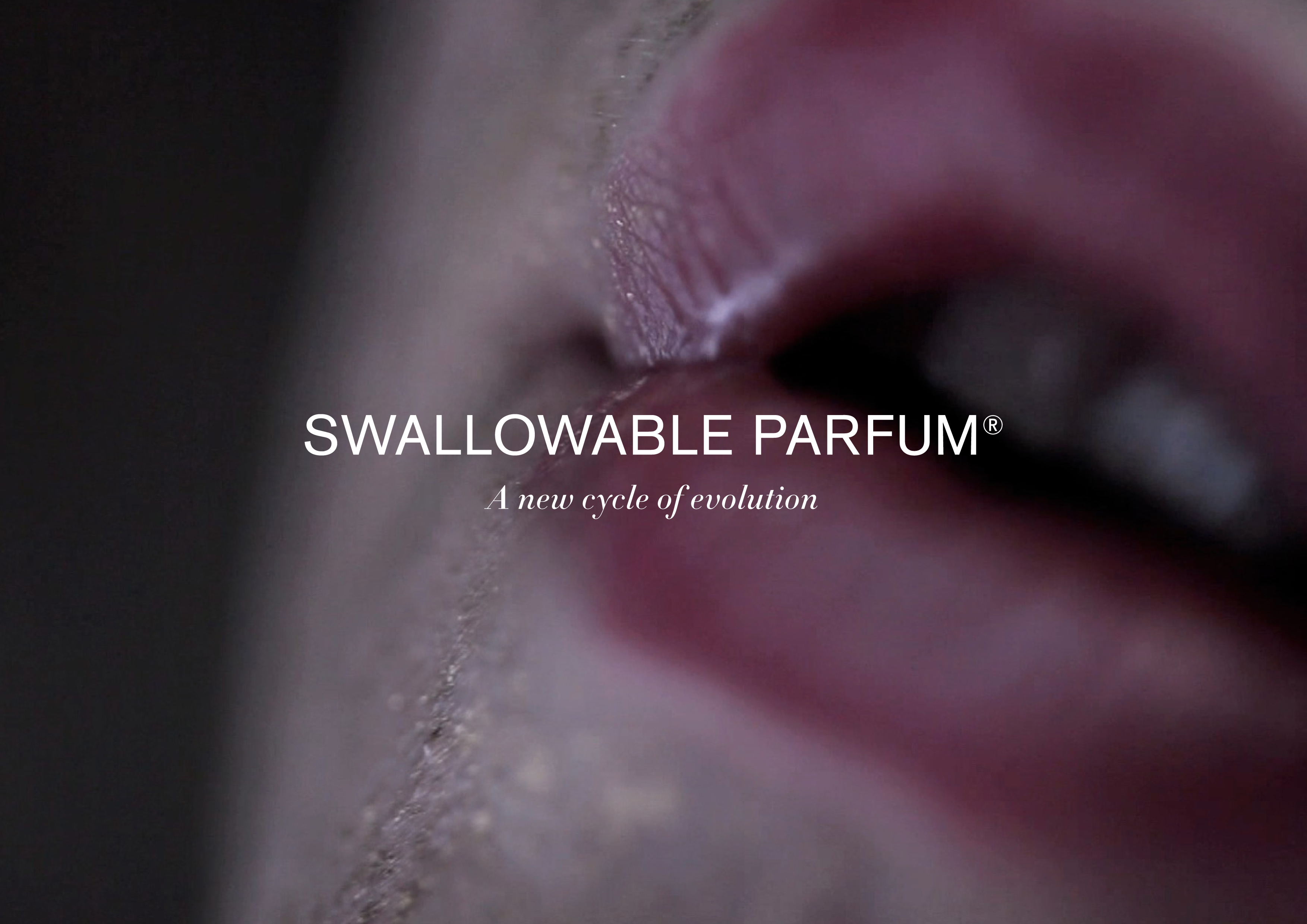 SWALLOWABLE PARFUM Lucy McRae_Press image_01