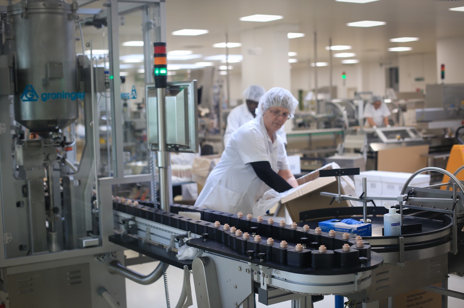 Annemarie Börlind tillverkar alla produkterna i sin egen fabrik i Calw Altburg i södra Tyskland.