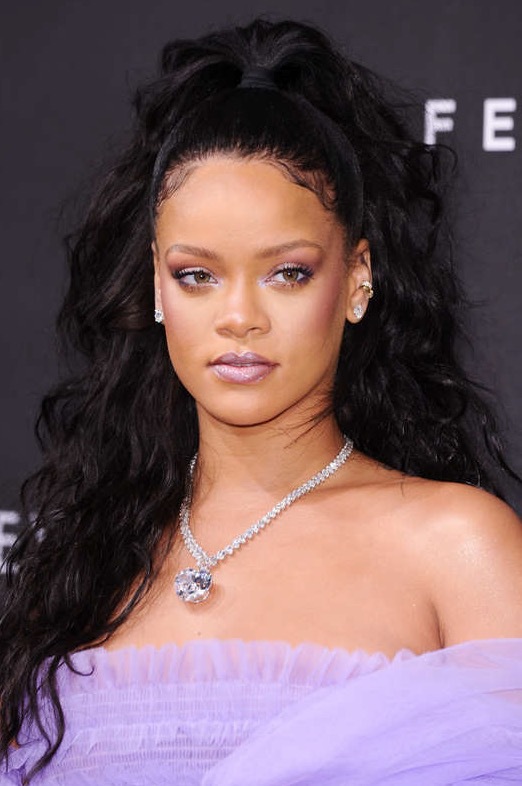 Rihanna valde att lansera sina produkter i samband med London Fashionweek i veckan