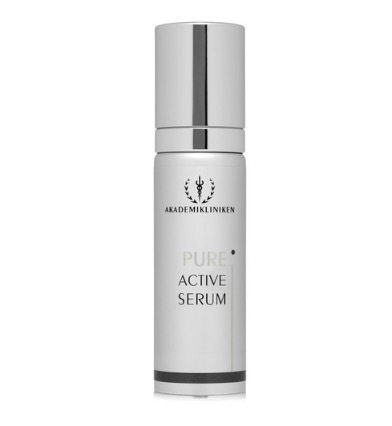 Akademiklinikens Pure Active Serum är Lena Olins favoritprodukt när det kommer till hudvård.