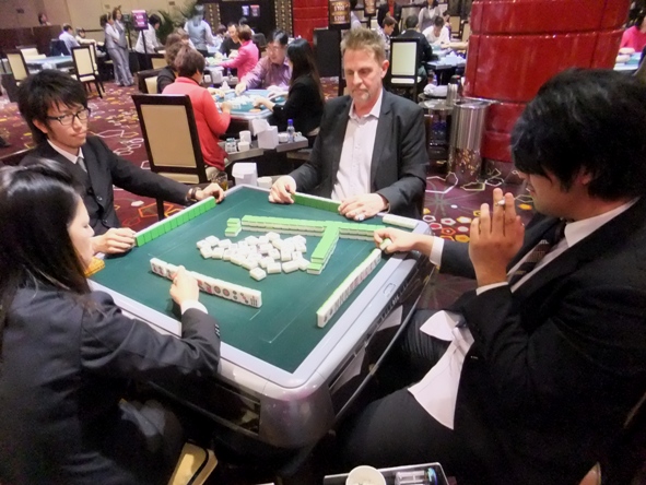 BILD MAHJONGSPEL GRAND HYATT.jpg