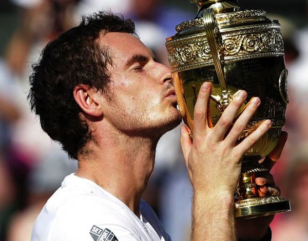Andy Murray blev den första britten på 77 år att vinna Wimbledon – efter att ha slagit världsettan Novak Djokovic i raka set. FOTO: GETTY IMAGES