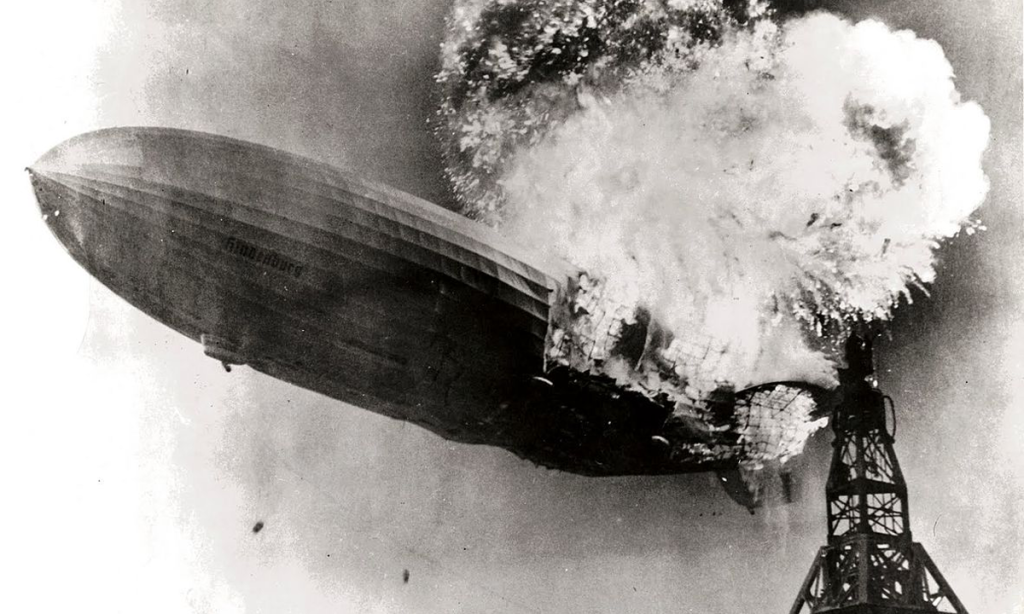 Hindenburg_burning